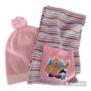 Kootenay 2010 Olympic‎ Kids Knit Winter Hat & Scarf set. NWT.